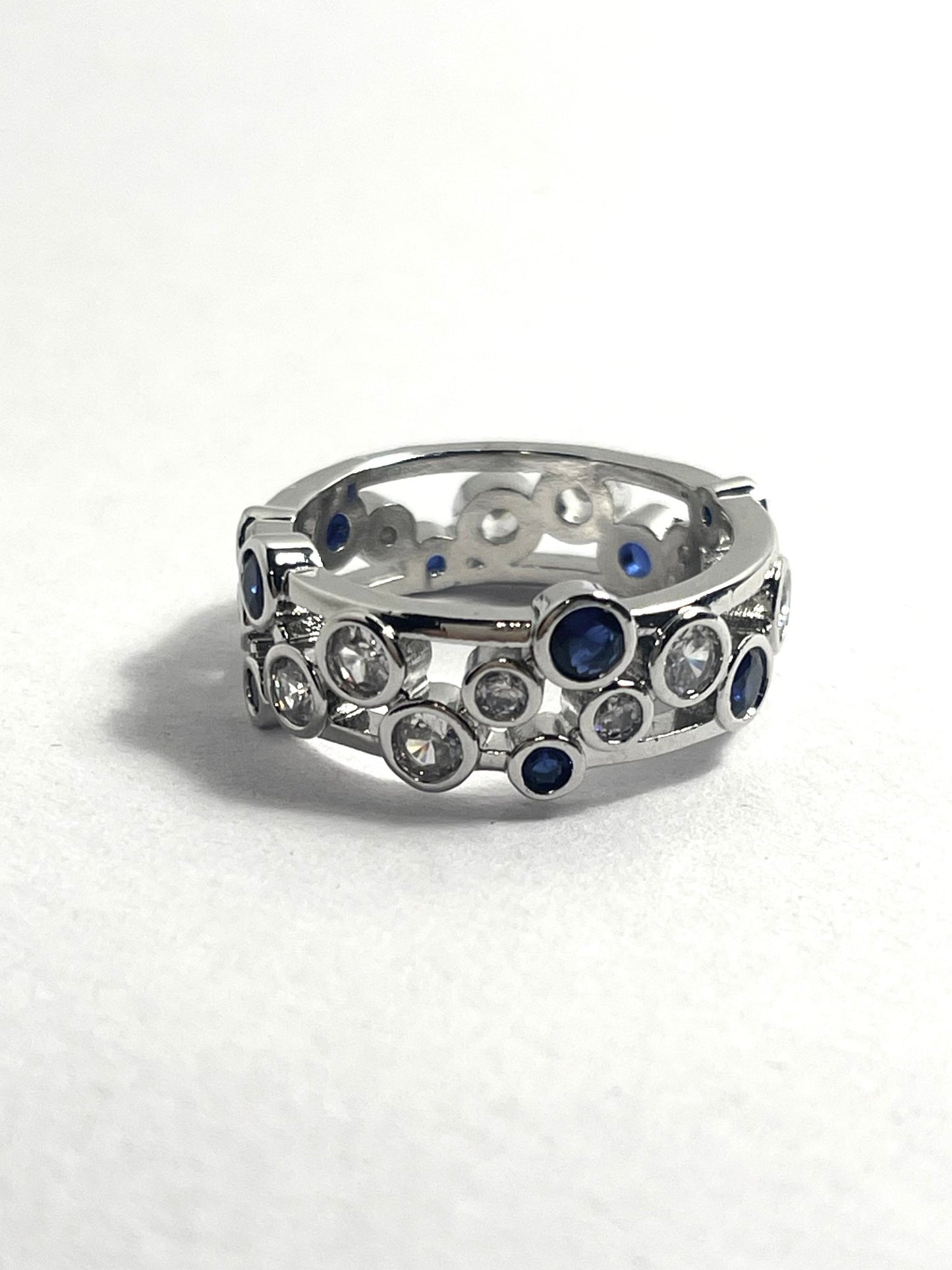 Bubble Effect Ring with White and Blue Cubic Zirconia - Stellify