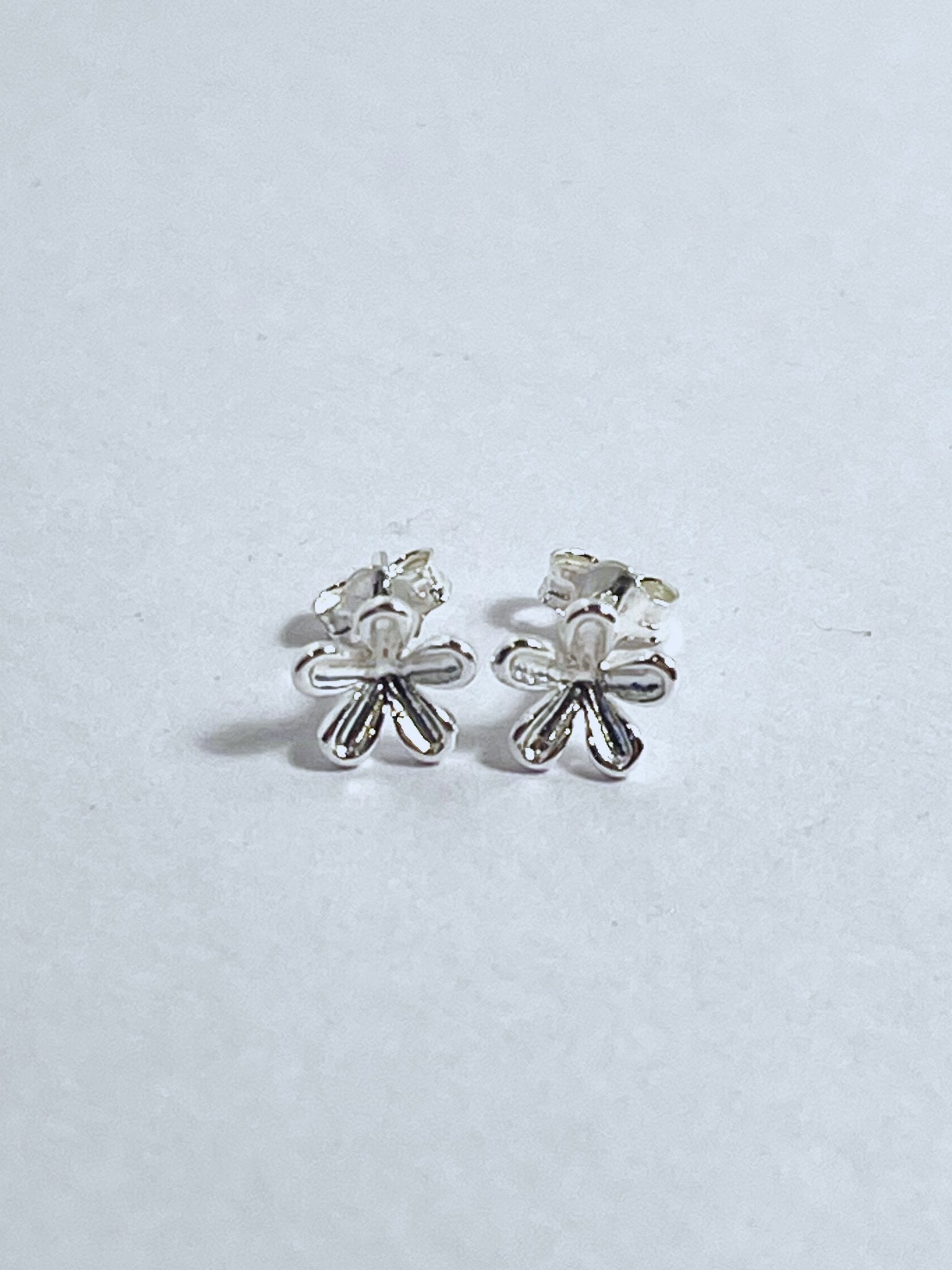 Cute Flower Stud Earrings - Stellify