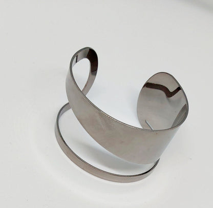 Hera Cuff Bangle Pewter - Stellify