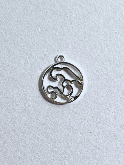Sterling Silver Round Wave Charm - Stellify